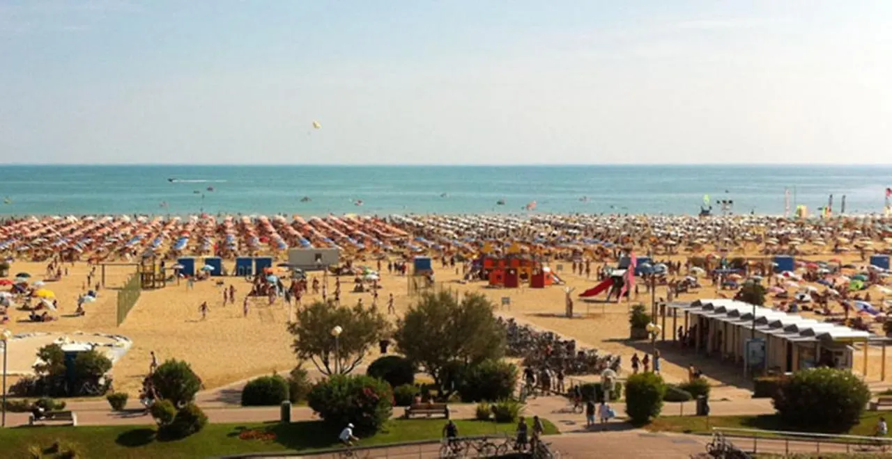 Apartment In Villa With Private Garden Bibione