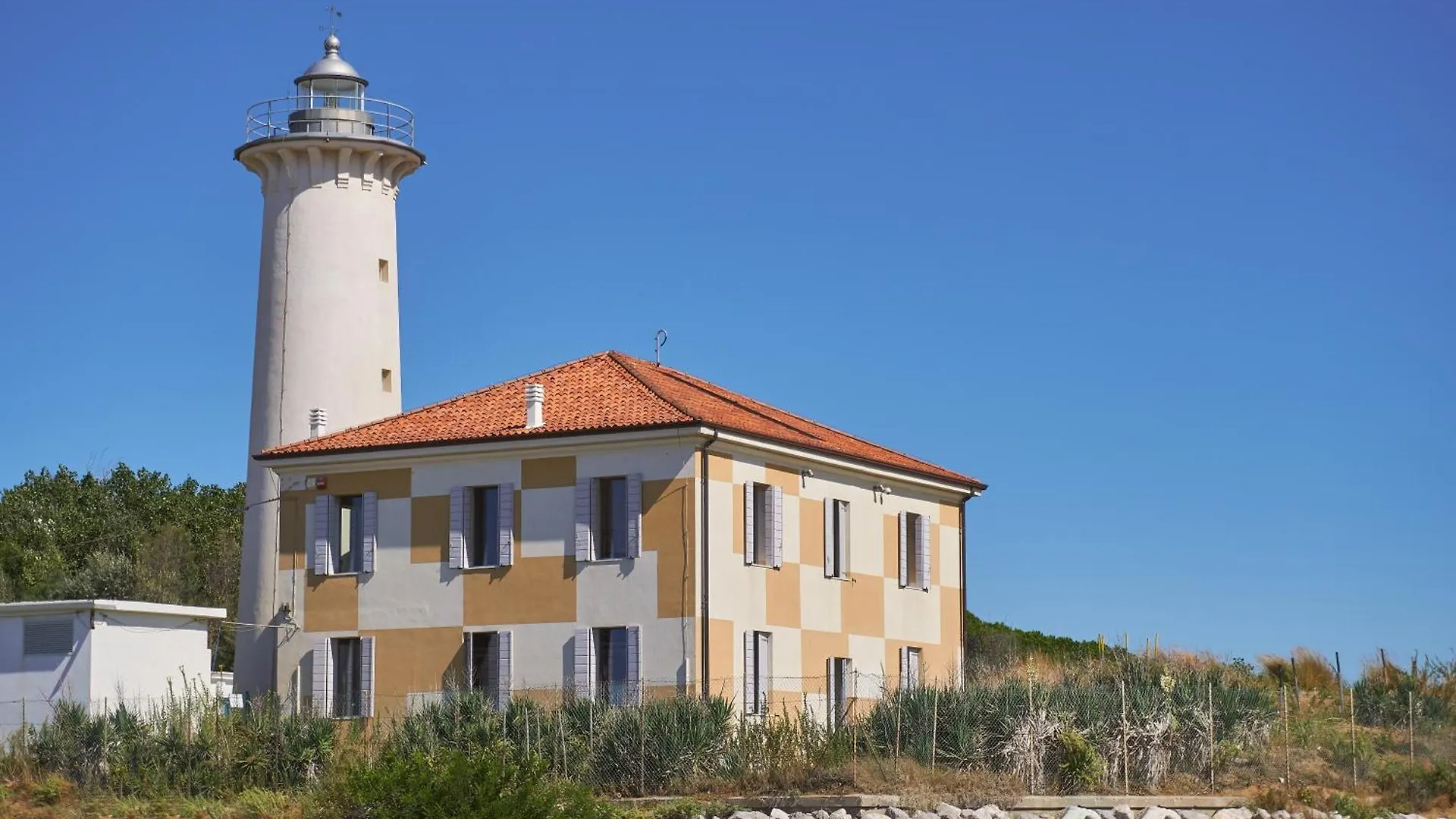 Apartment In Villa With Private Garden Bibione